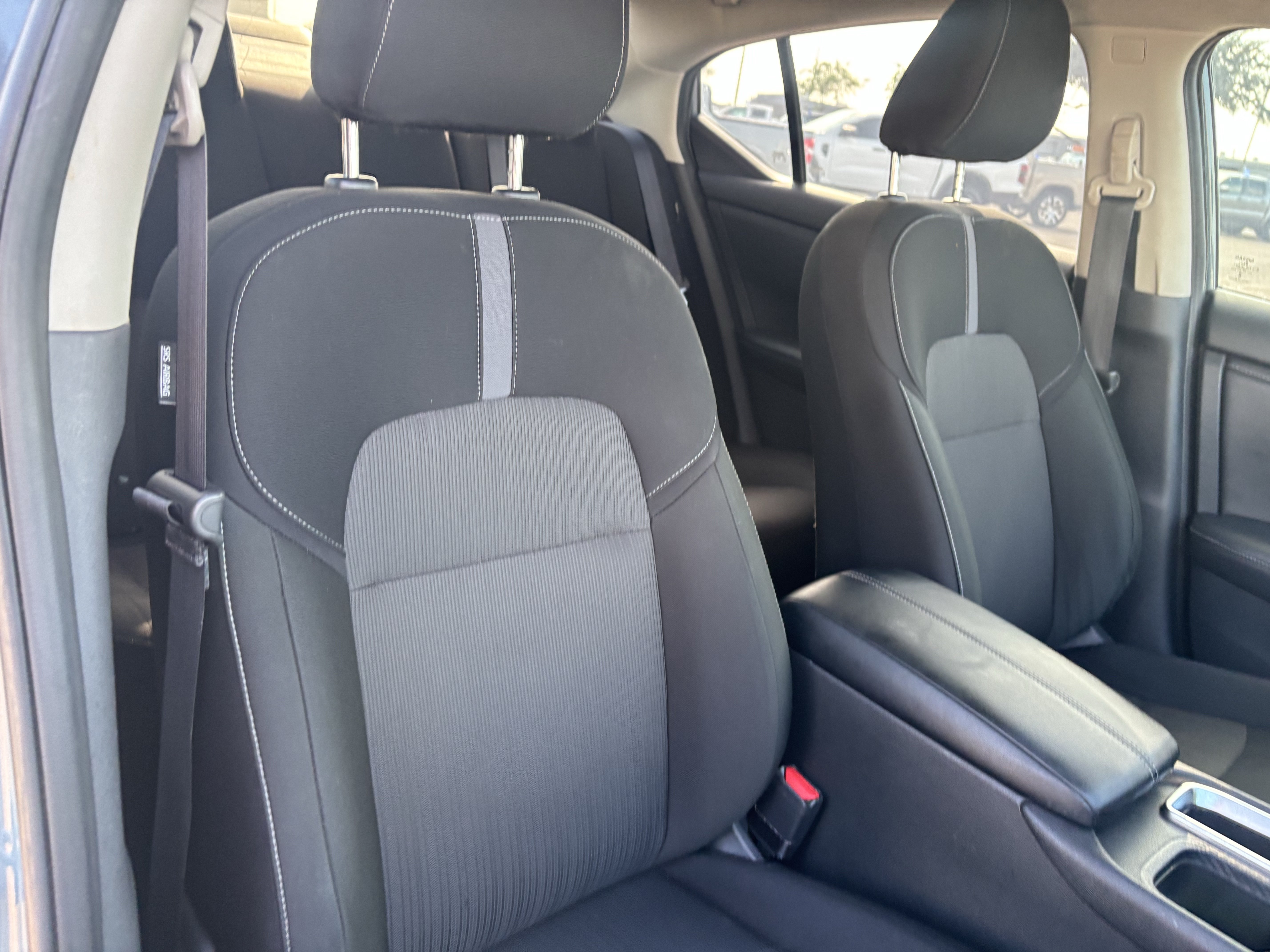 Used 2025 Nissan Sentra SV FWD image 26