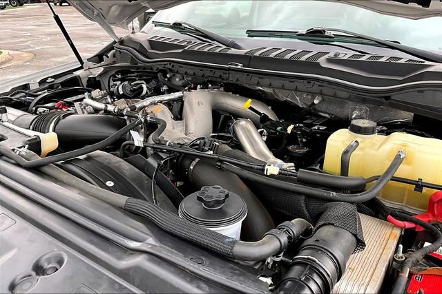 Certified 2022 Ford F250 Lariat w/ Lariat Ultimate Package image 32