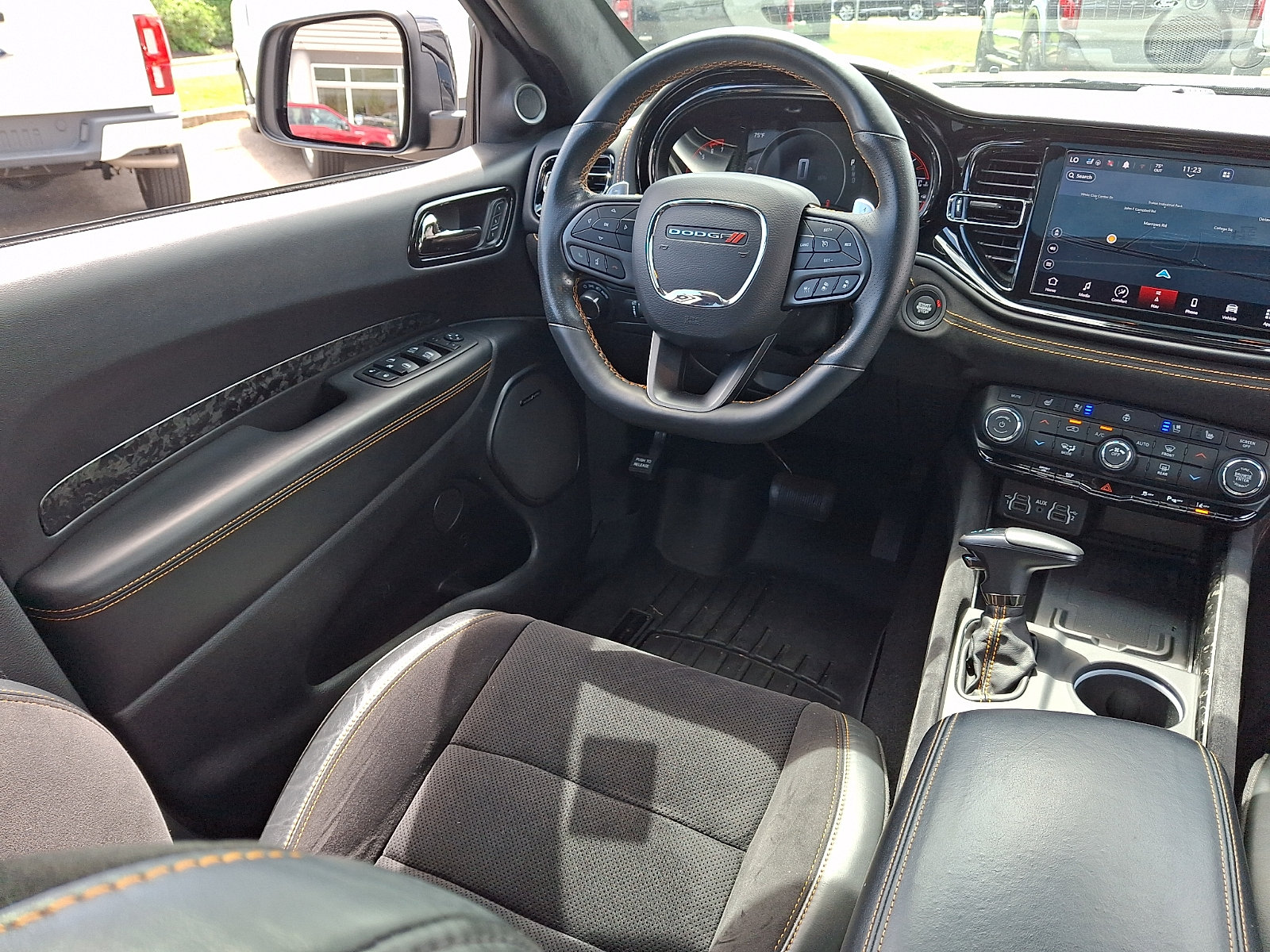 Used 2023 Dodge Durango R/T w/ Hemi Orange Plus Package AWD/4WD image 13