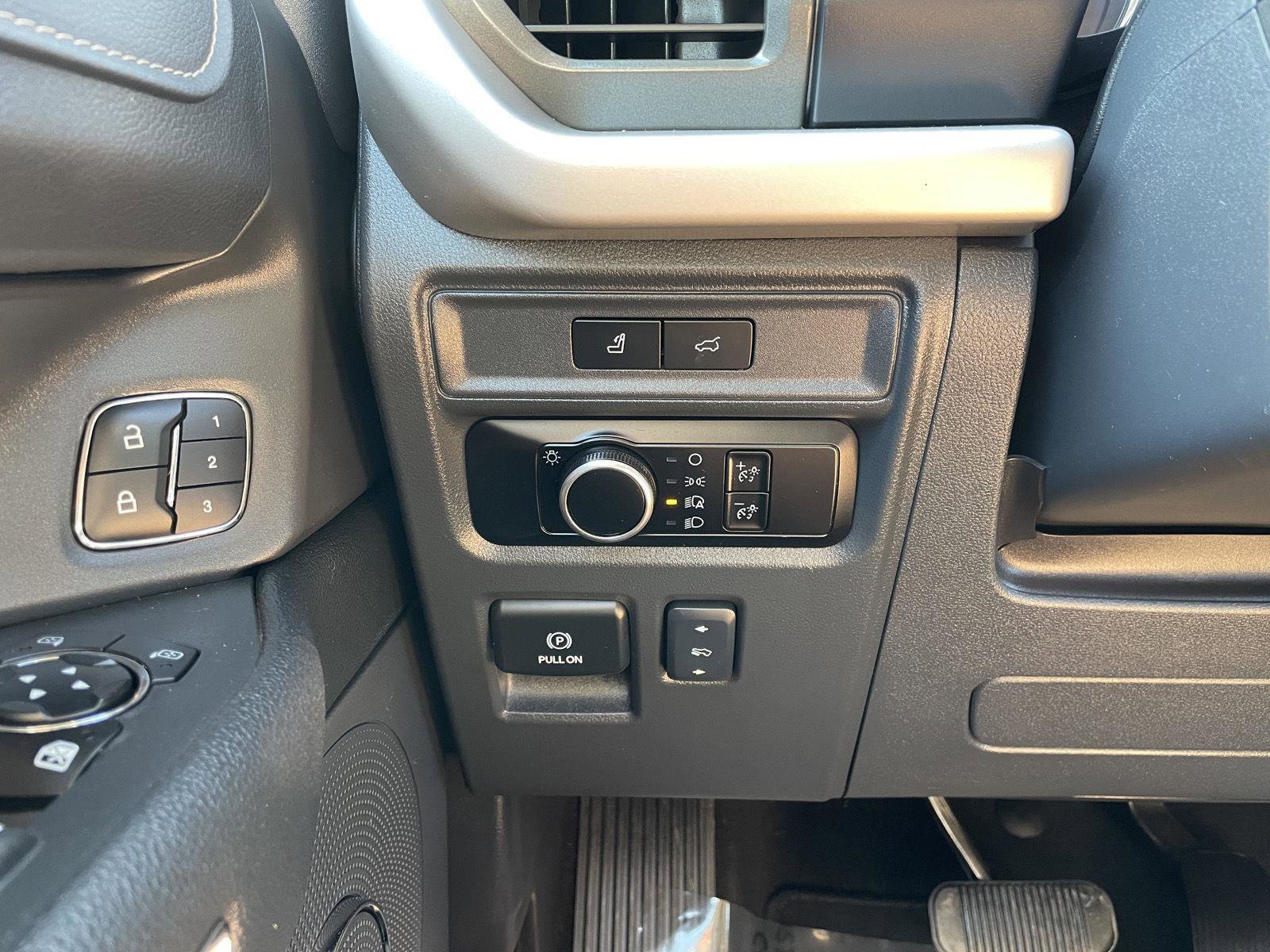 Certified 2024 Ford Expedition Max XLT AWD/4WD image 16