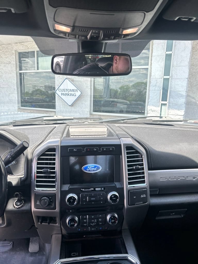 Certified 2017 Ford F250 Platinum w/ Platinum Ultimate Package AWD/4WD image 14