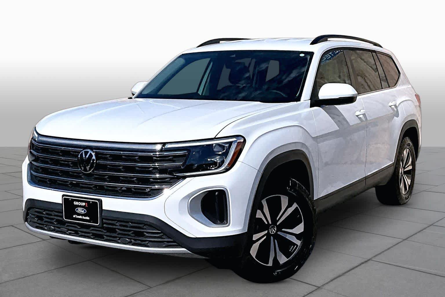 Used 2025 Volkswagen Atlas SE FWD image 35