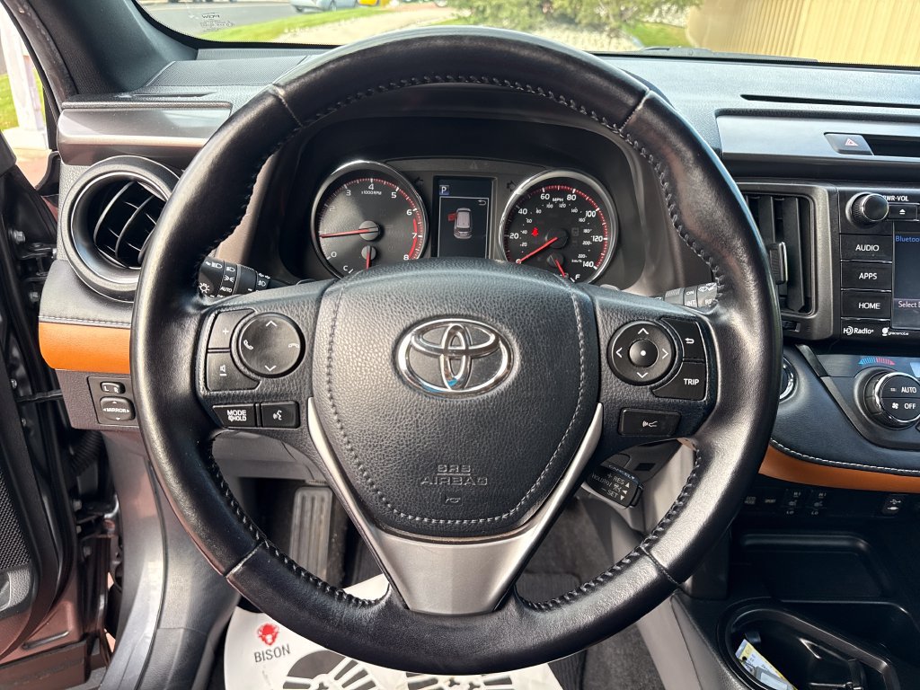 Used 2017 Toyota RAV4 SE FWD image 15