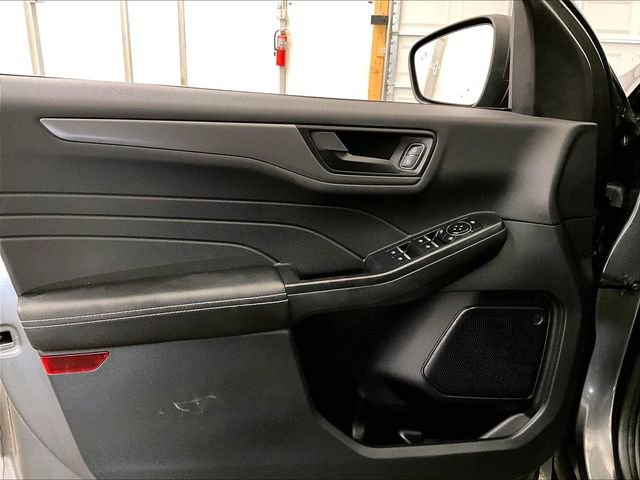 Certified 2024 Ford Escape Active AWD/4WD image 22