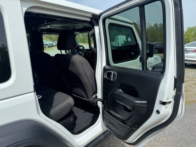 Used 2023 Jeep Wrangler Unlimited w/ Cold Weather Group AWD/4WD image 17