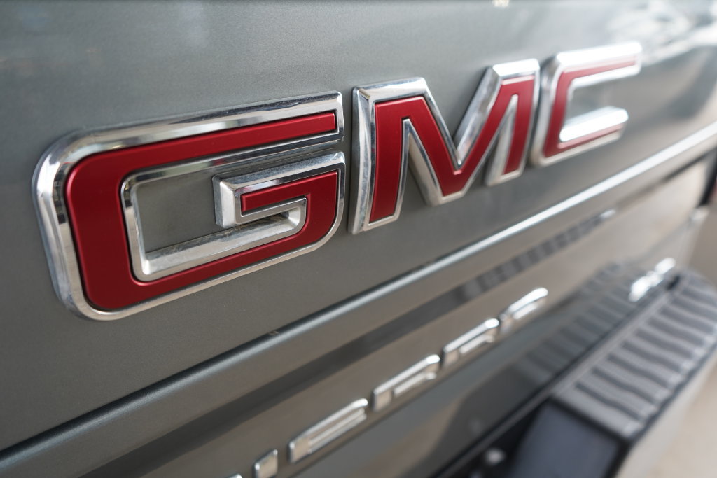 Used 2024 GMC Sierra 1500 SLT RWD image 6