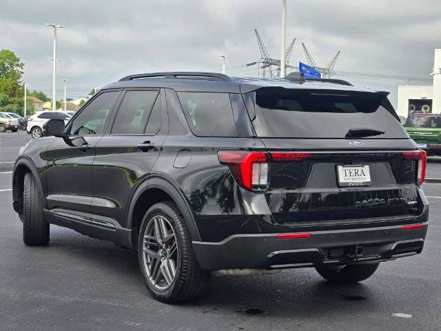 Certified 2025 Ford Explorer ST-Line w/ ST-Line Street Pack AWD/4WD image 18