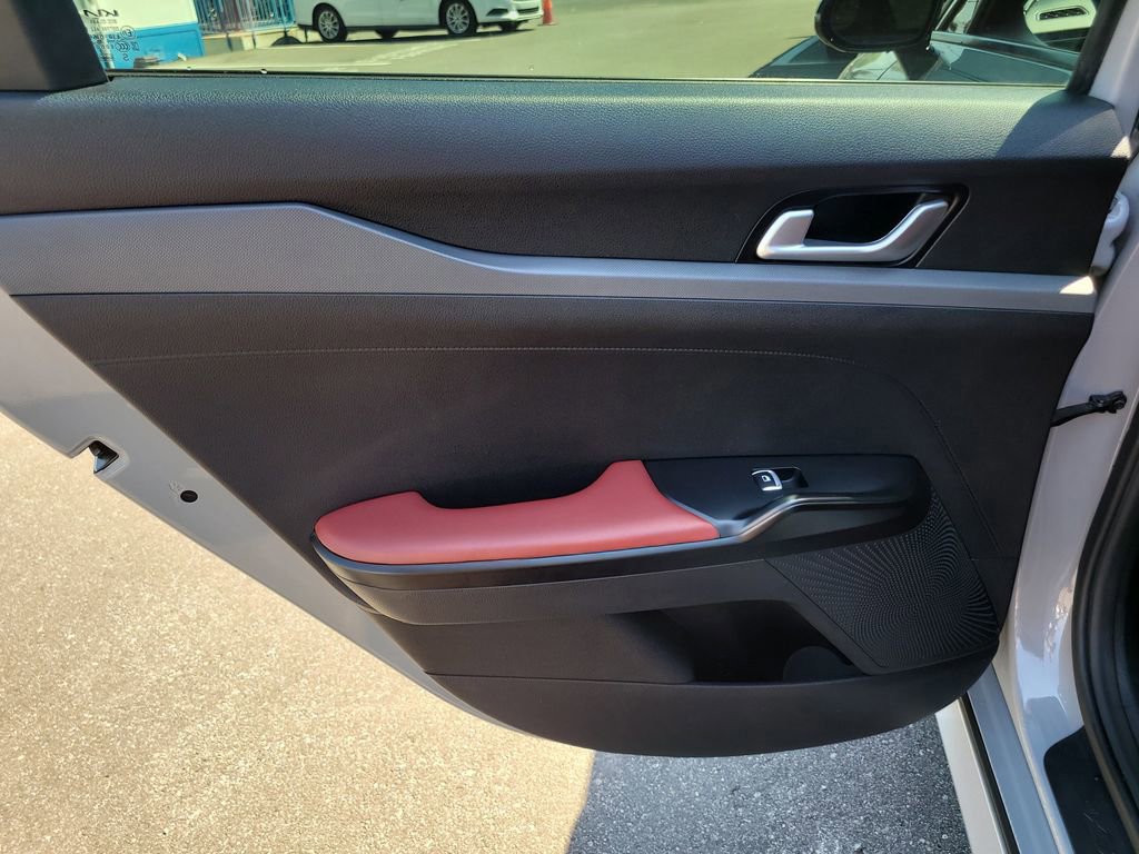 Used 2024 Kia K5 GT-Line image 9