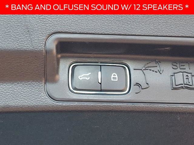 Certified 2022 Ford Explorer Limited w/ Equipment Group 301A image 32