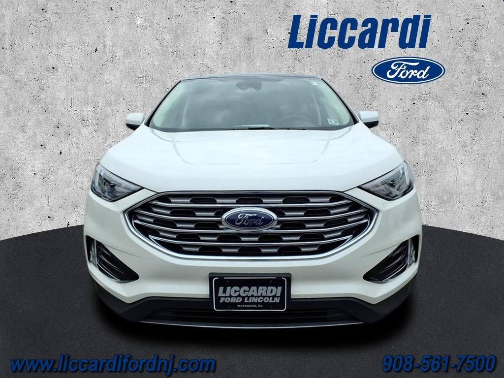 Certified 2022 Ford Edge SEL w/ Convenience Package AWD/4WD image 2