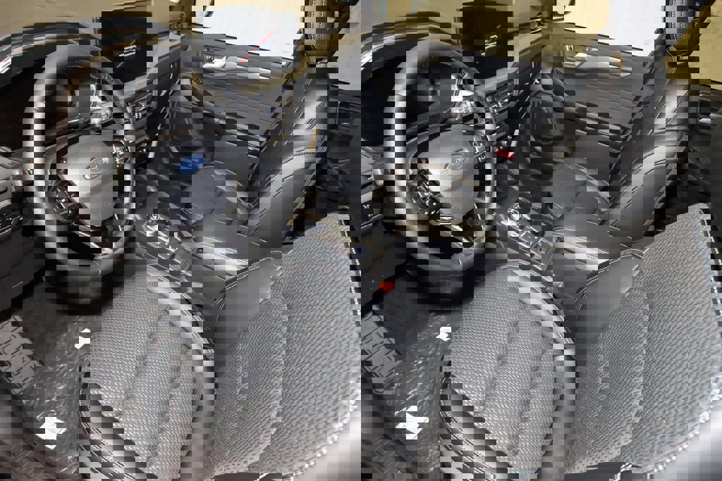 Certified 2024 Ford Escape SE image 64