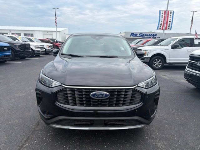 Certified 2023 Ford Escape Active w/ Tech Pack #2 FWD image 3
