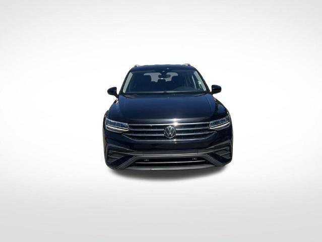 Used 2022 Volkswagen Tiguan SE FWD image 3