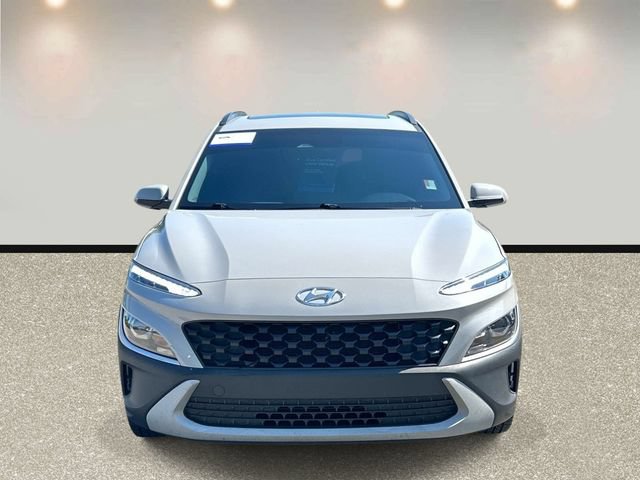 Used 2022 Hyundai Kona SEL w/ Convenience Package FWD image 2