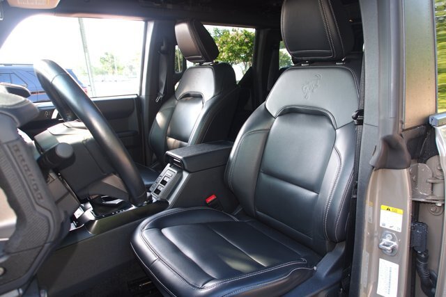 Certified 2025 Ford Bronco Outer Banks AWD/4WD image 16