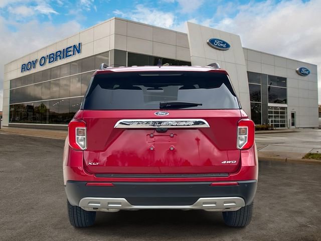 Certified 2023 Ford Explorer XLT w/ Equipment Group 202A image 4