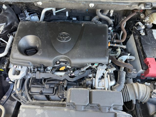 Used 2021 Toyota RAV4 XLE w/ Convenience Package image 23