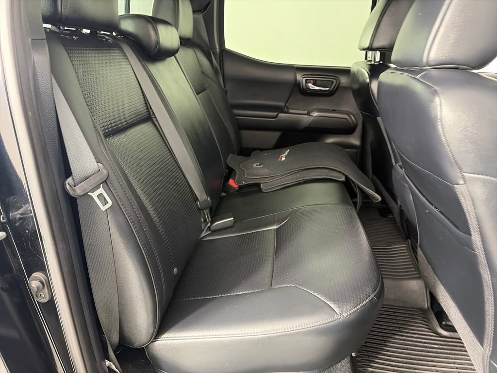Used 2020 Toyota Tacoma TRD Off-Road w/ TRD Premium Off Road Package image 27