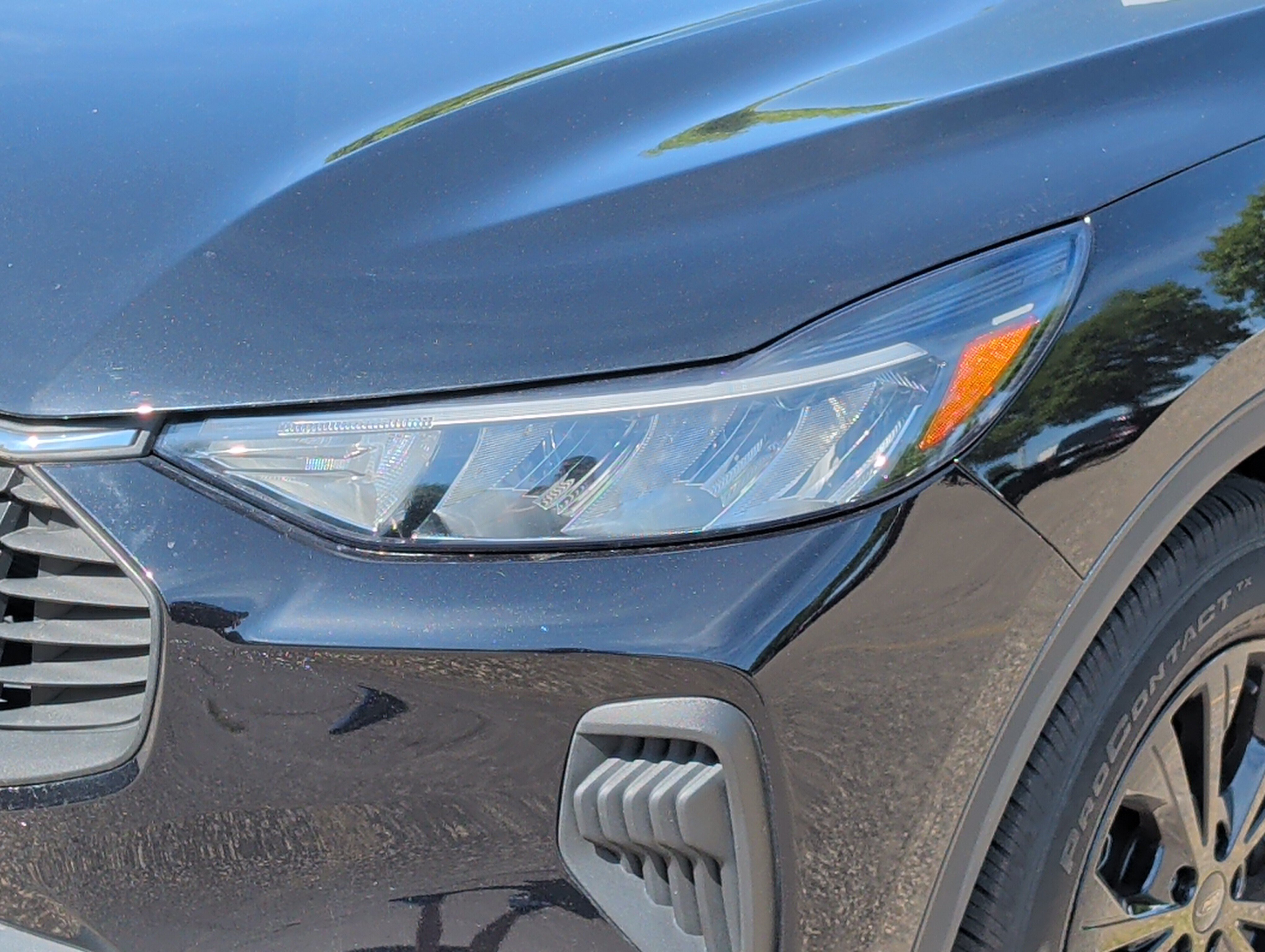 Certified 2023 Ford Escape Active AWD/4WD image 16
