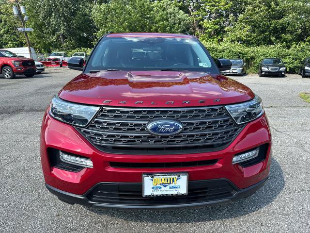 Certified 2023 Ford Explorer XLT w/ Equipment Group 202A AWD/4WD image 2