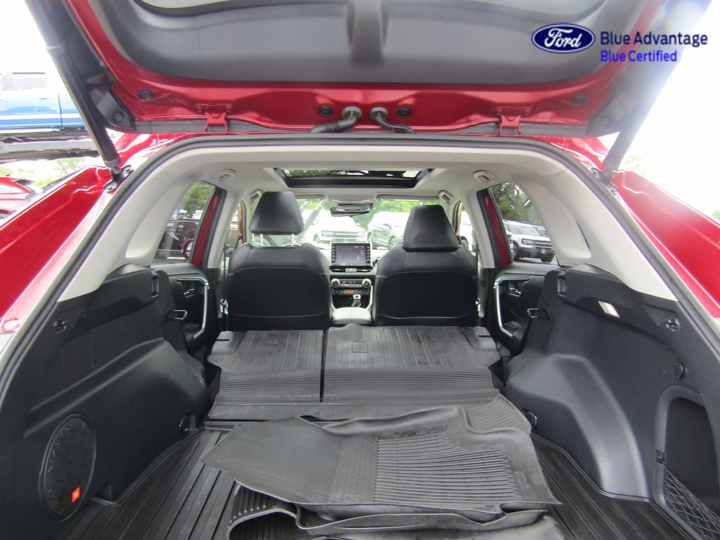 Used 2022 Toyota RAV4 Limited AWD/4WD image 16