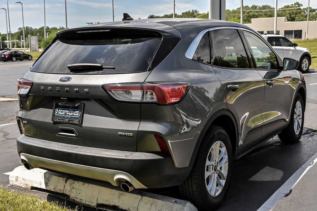 Certified 2022 Ford Escape SE w/ Cold Weather Package AWD/4WD image 10