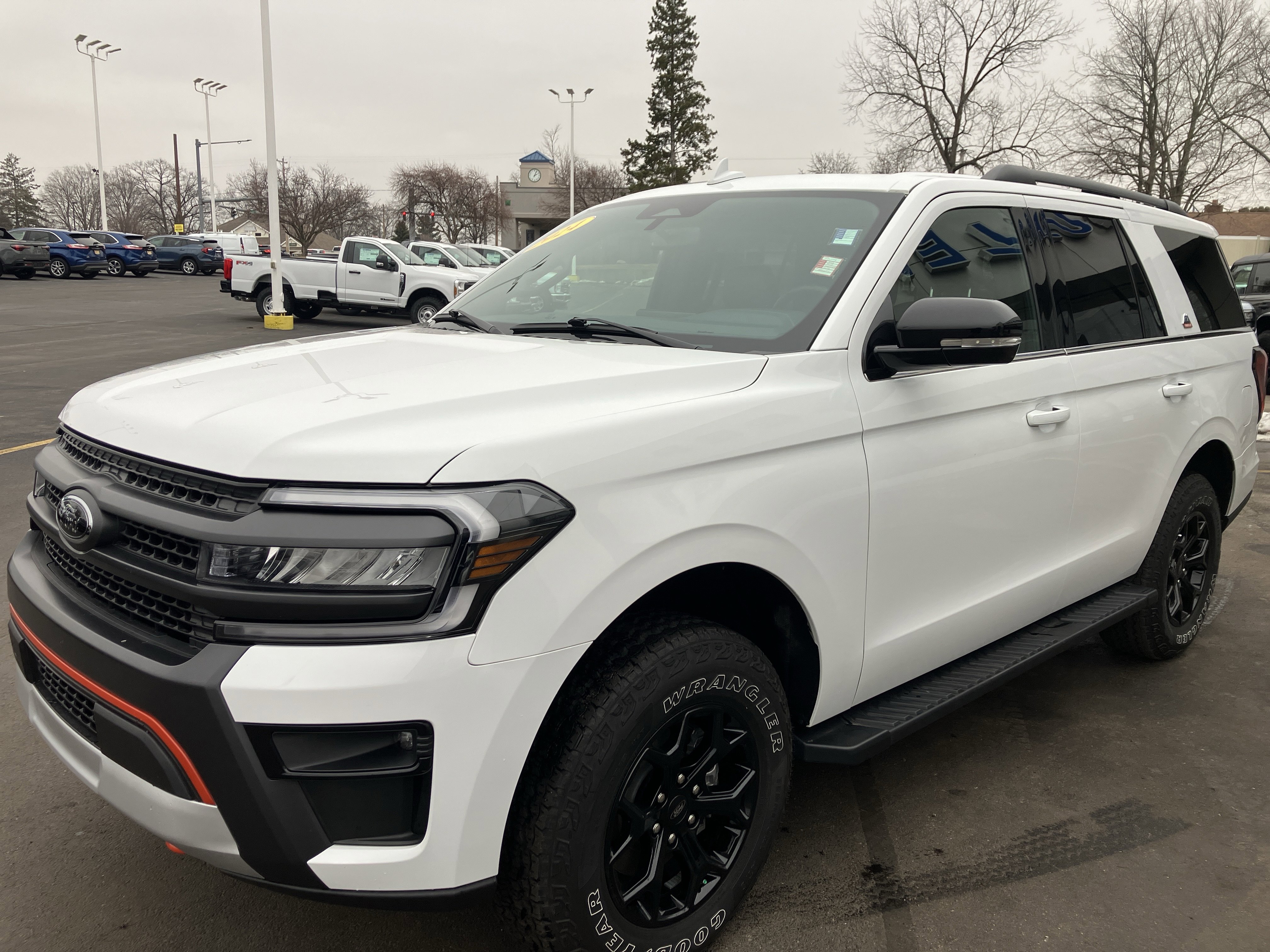 Certified 2024 Ford Expedition Timberline image 3