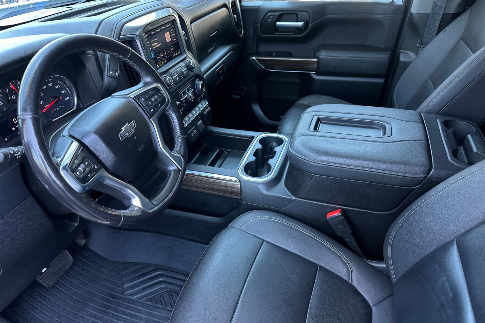 Used 2021 Chevrolet Silverado 1500 LT Trail Boss w/ Convenience Package II AWD/4WD image 9
