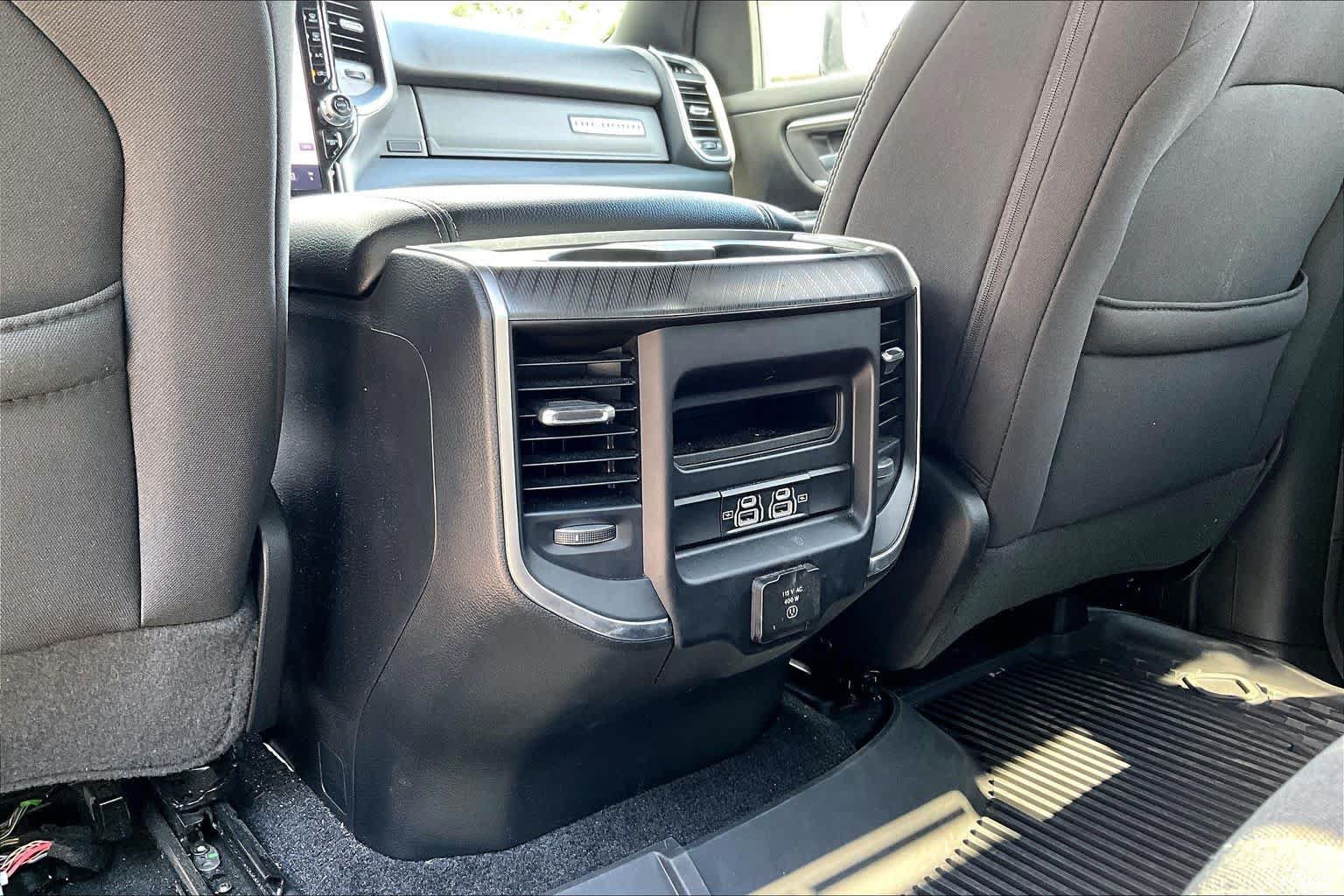 Used 2025 RAM 1500 Big Horn AWD/4WD image 35