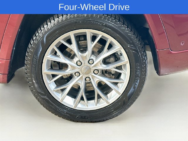 Used 2023 Jeep Grand Cherokee Summit w/ Luxury Tech Group V AWD/4WD image 7
