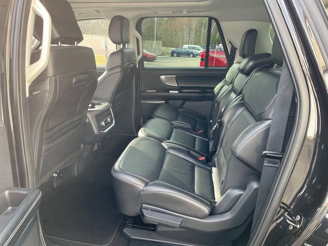 Certified 2025 Ford Expedition Max Platinum image 19