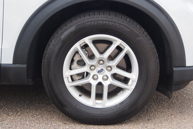 Certified 2025 Ford Explorer Active RWD image 9