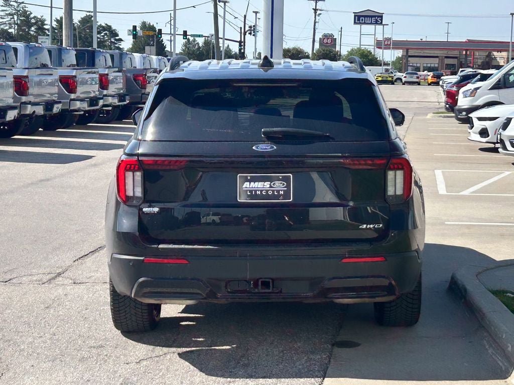 Certified 2025 Ford Explorer ST-Line w/ ST-Line Street Pack AWD/4WD image 5