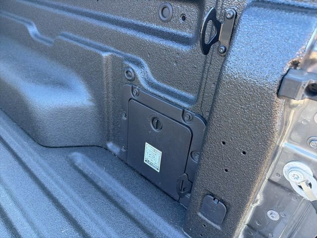 Certified 2025 Ford Maverick XLT image 10