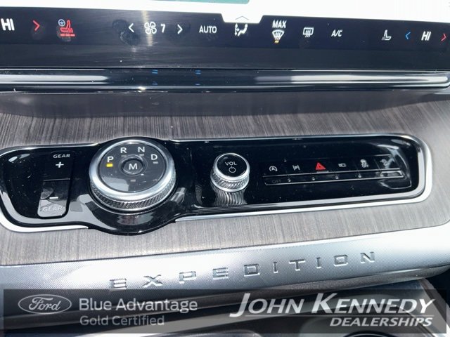 Certified 2025 Ford Expedition Max Platinum w/ Platinum Ultimate Package image 33