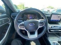 Certified 2024 Ford Explorer XLT w/ Equipment Group 202A AWD/4WD image 15