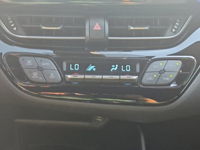 Used 2020 Toyota C-HR XLE FWD image 25