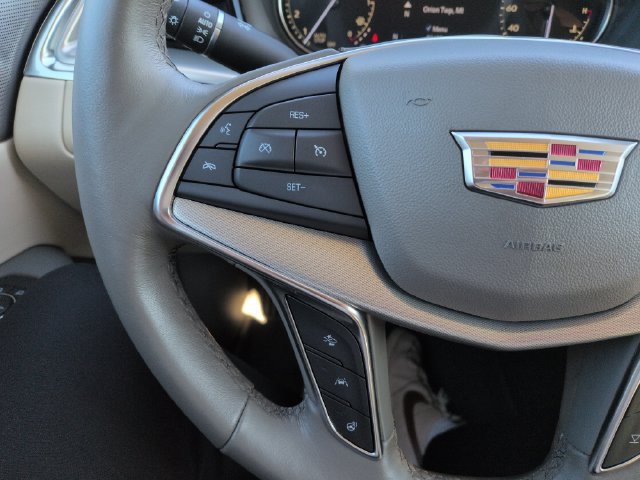 Used 2021 Cadillac XT5 Premium Luxury w/ LPO, Floor Liner Package FWD image 33