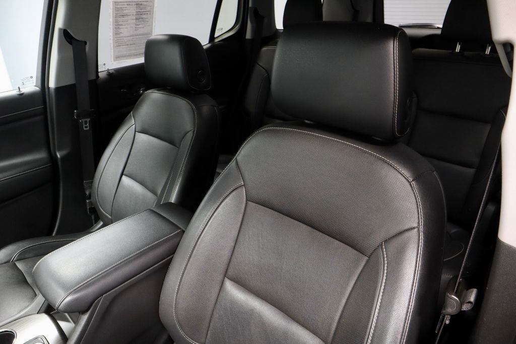 Used 2019 GMC Acadia SLT AWD/4WD image 26