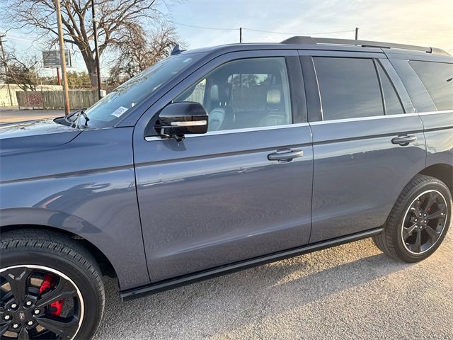 Certified 2023 Ford Expedition Limited image 35