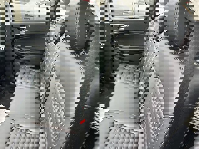 Certified 2024 Ford Edge SEL w/ Convenience Package image 5