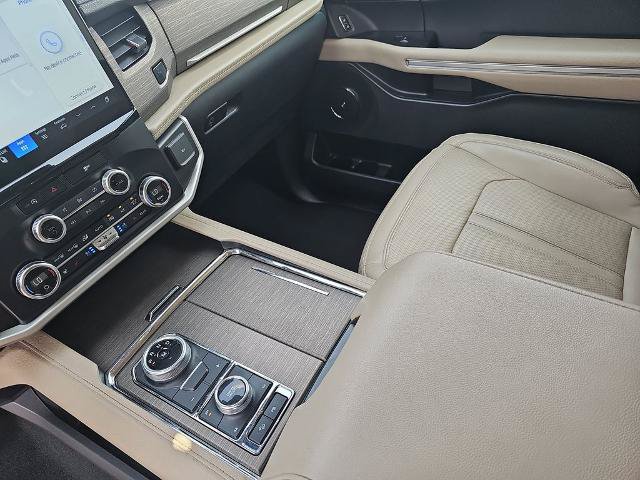 Certified 2024 Ford Expedition Max Limited AWD/4WD image 25