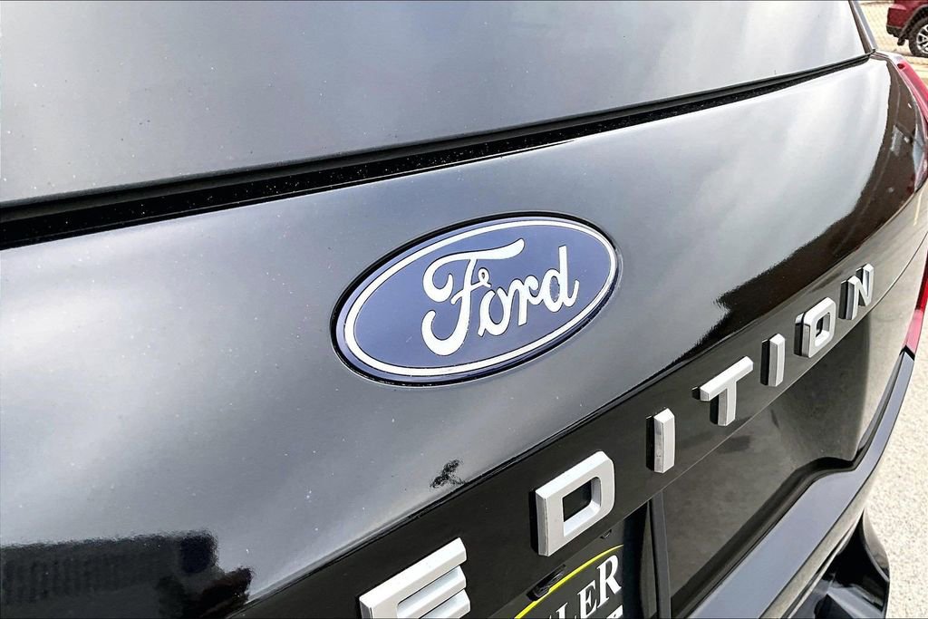 Certified 2025 Ford Expedition Active image 32