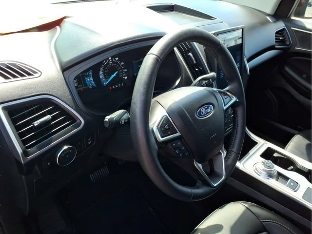 Certified 2024 Ford Edge SEL w/ Convenience Package AWD/4WD image 17