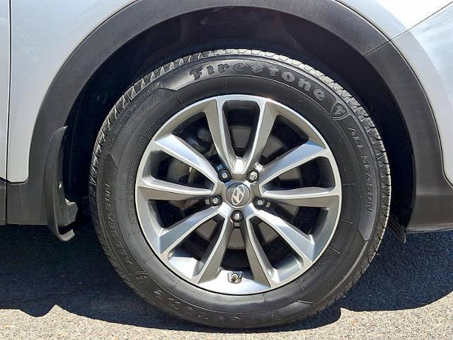 Used 2019 Hyundai Santa Fe XL SE FWD image 9