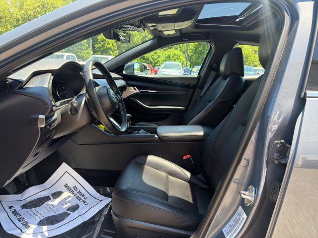 Used 2025 MAZDA MAZDA3 2.5 S Hatchback w/ Premium Pkg FWD image 9