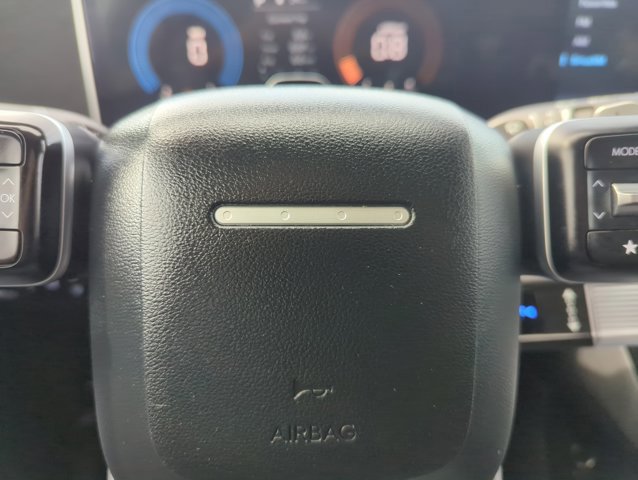 Used 2025 Hyundai Santa Fe XRT image 25