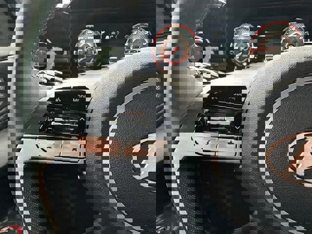 Used 2024 Hyundai Elantra SEL w/ Convenience Package image 27