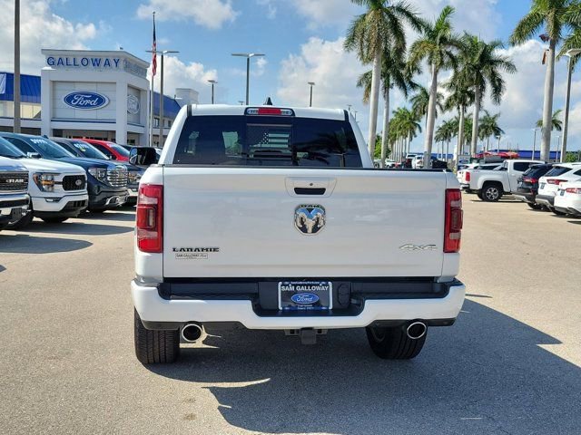 Used 2023 RAM 1500 Laramie AWD/4WD image 5