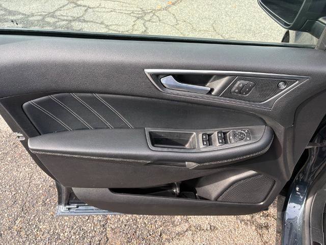Certified 2022 Ford Edge ST w/ Equipment Group 401A image 11